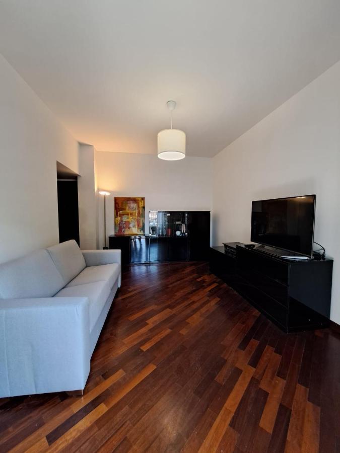Fancy Monique Apartment Milano Exterior foto