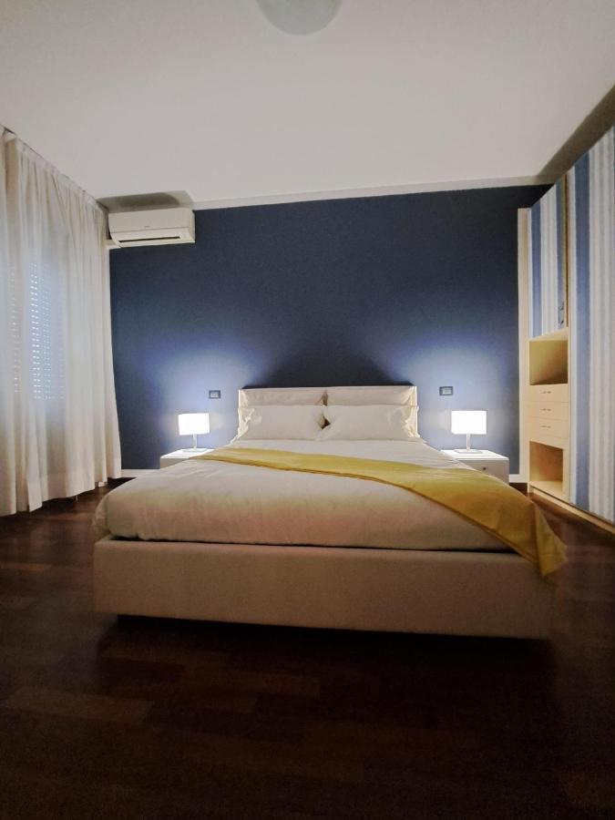 Fancy Monique Apartment Milano Exterior foto